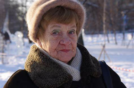 How Seniors Can Survive the Winter Safely