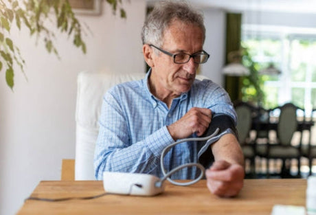What kind of blood pressure monitor is convenient and easy to use? - Medasia.Store
