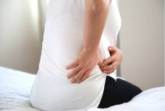 What are the Symptoms and causes of glomerulonephritis?
