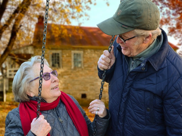 What are the causes of anemia in the elderly?